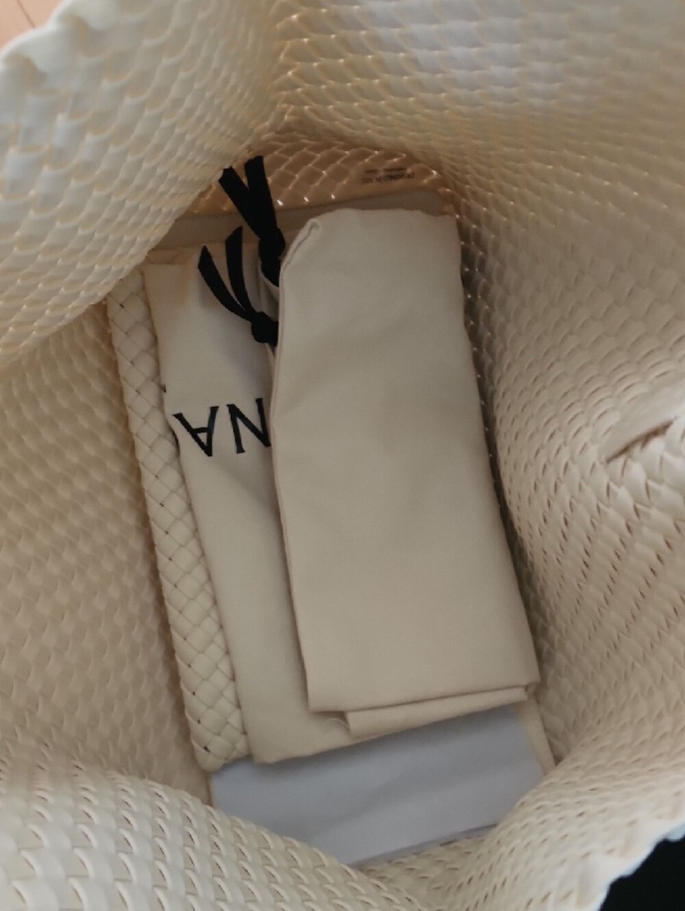 Naghedi Salt Medium St Barths Tote Bag - Picture 3 of 5